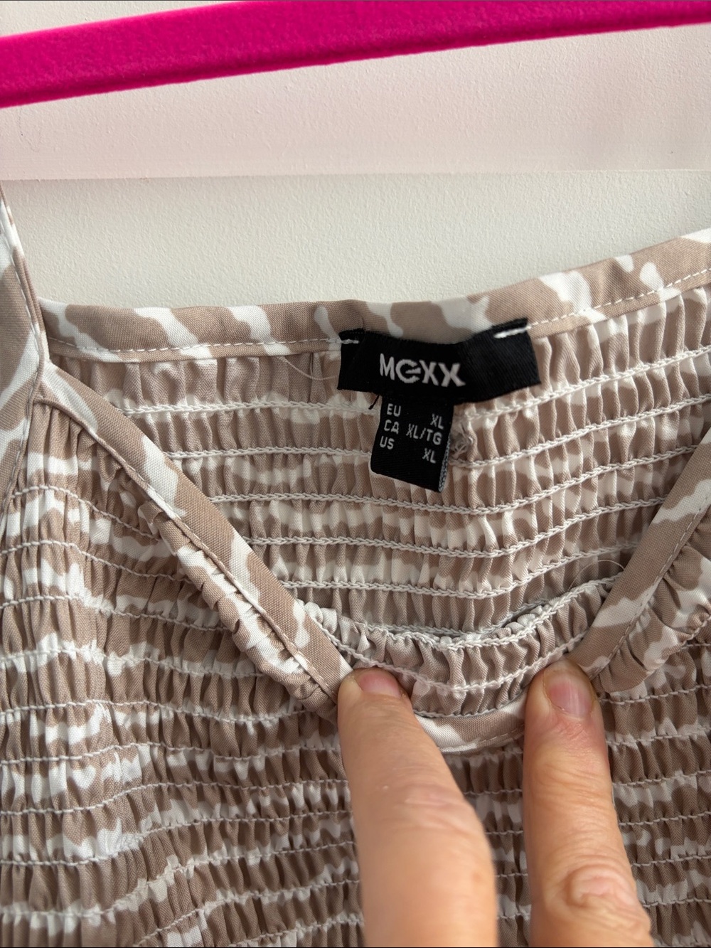 Mexx Beige and White Striped Smocked Maxi Dress size XL - Picture 4 of 8